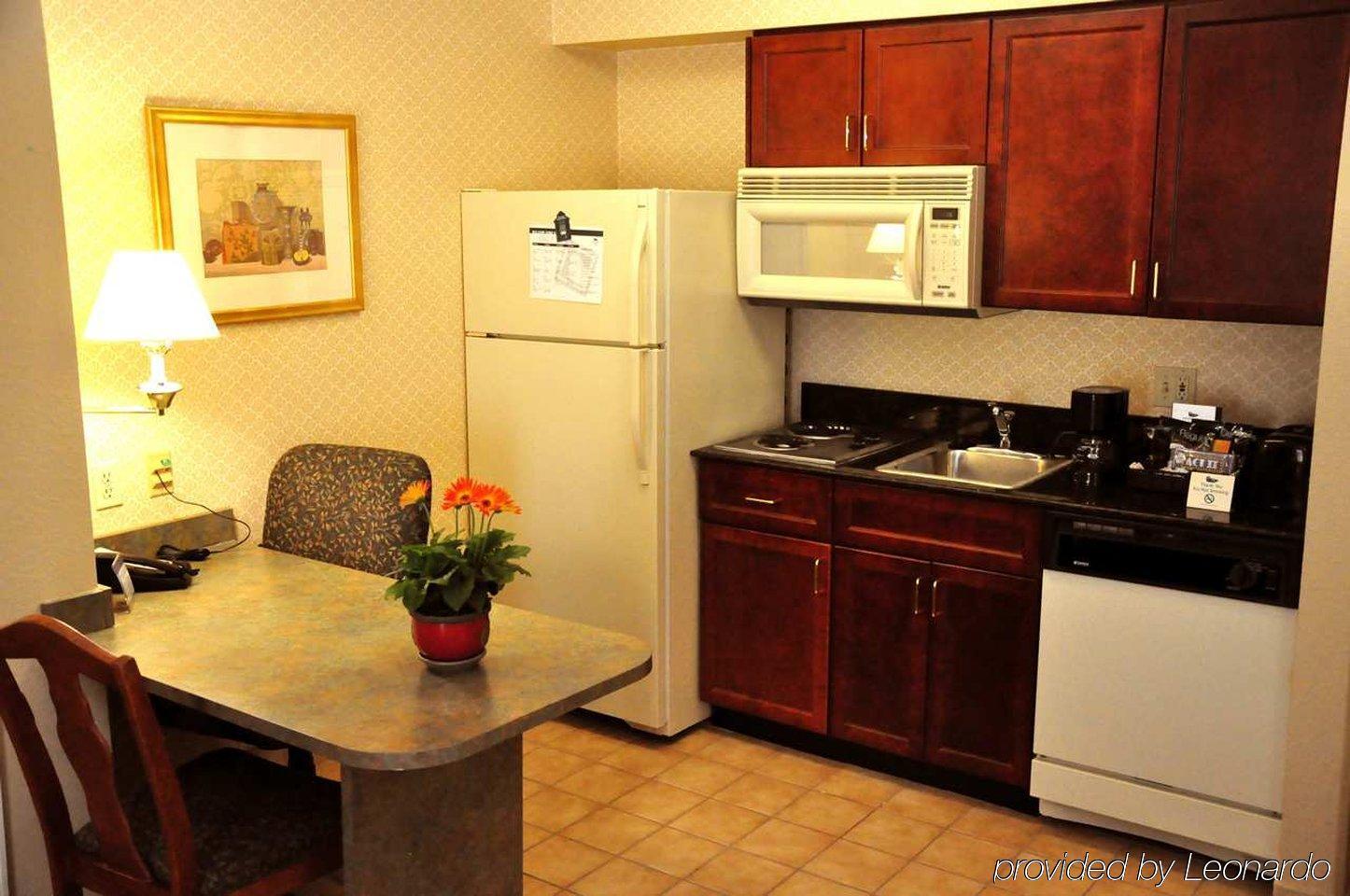 Homewood Suites By Hilton Charlotte Airport Habitación foto